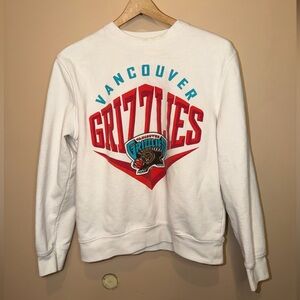 Vintage Men’s Mitchell & Ness Throwback “Grizzlies” Crewneck
